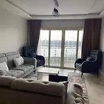 Nile View Apartment In Cairo