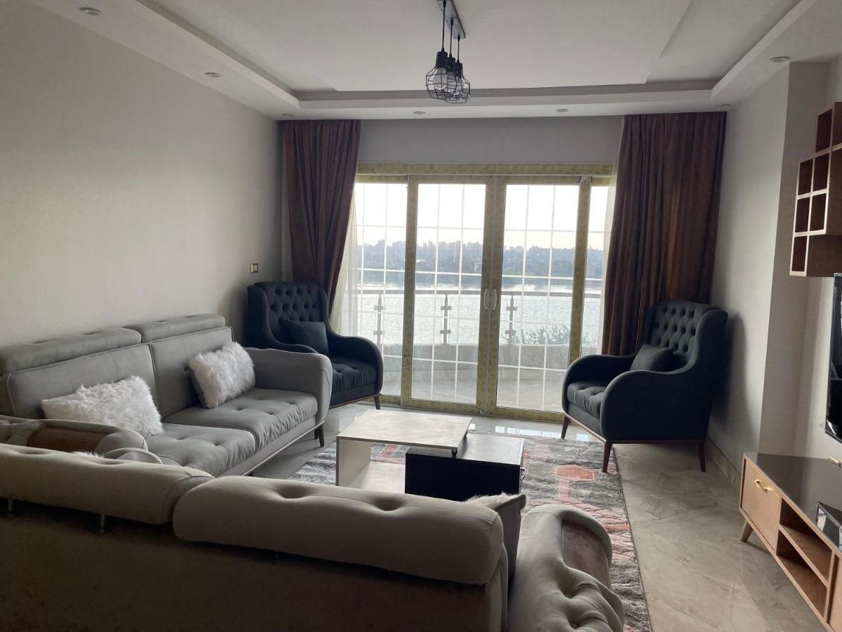 Nile View In Apartment